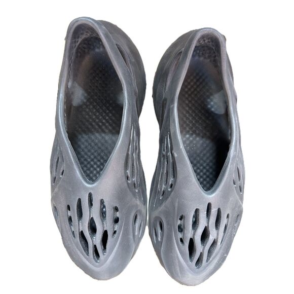 Yeezy Foam Runners - Onyx - Size 13 - gently used - original box - Picture 2 of 4